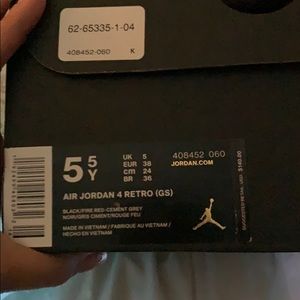 Air Jordan 4 Retro 5.5 Boys size